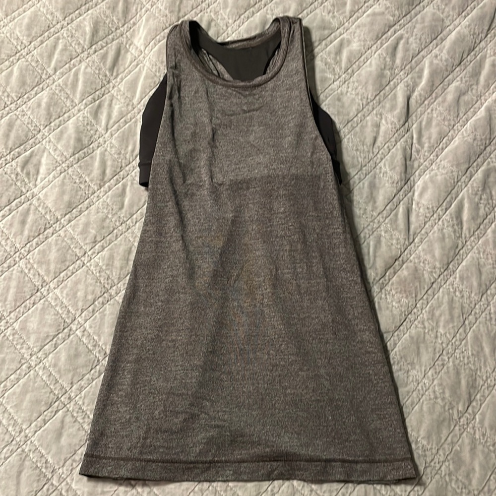 Lululemon tank top